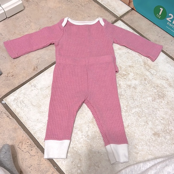 Newborn babygirl pjs - Picture 1 of 1